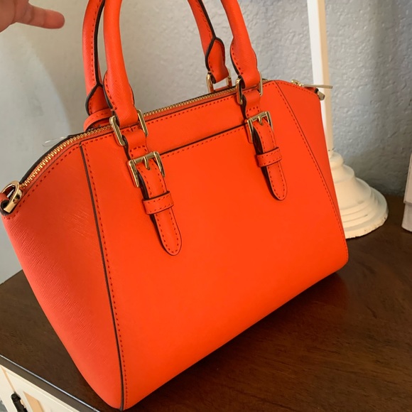 New MK ciara medium 🍭 - Picture 3 of 9